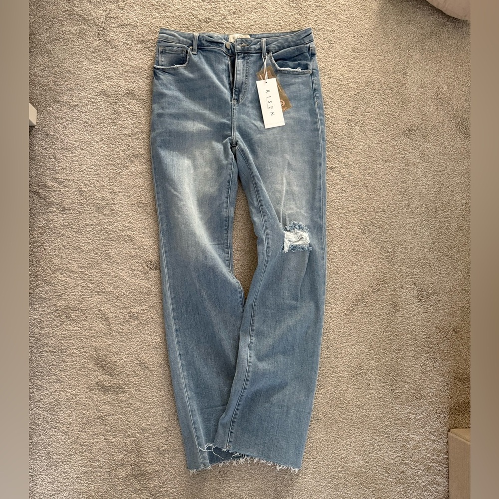 BRAND NEW Risen jeans